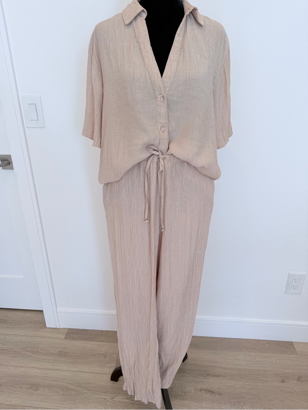Zara Linen-Blend Pants Set (Top & Bottoms) - Picture 3 of 15